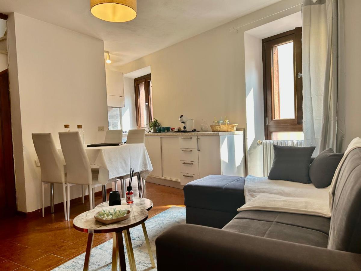 Tua Duplex Apartment Salo Exterior photo
