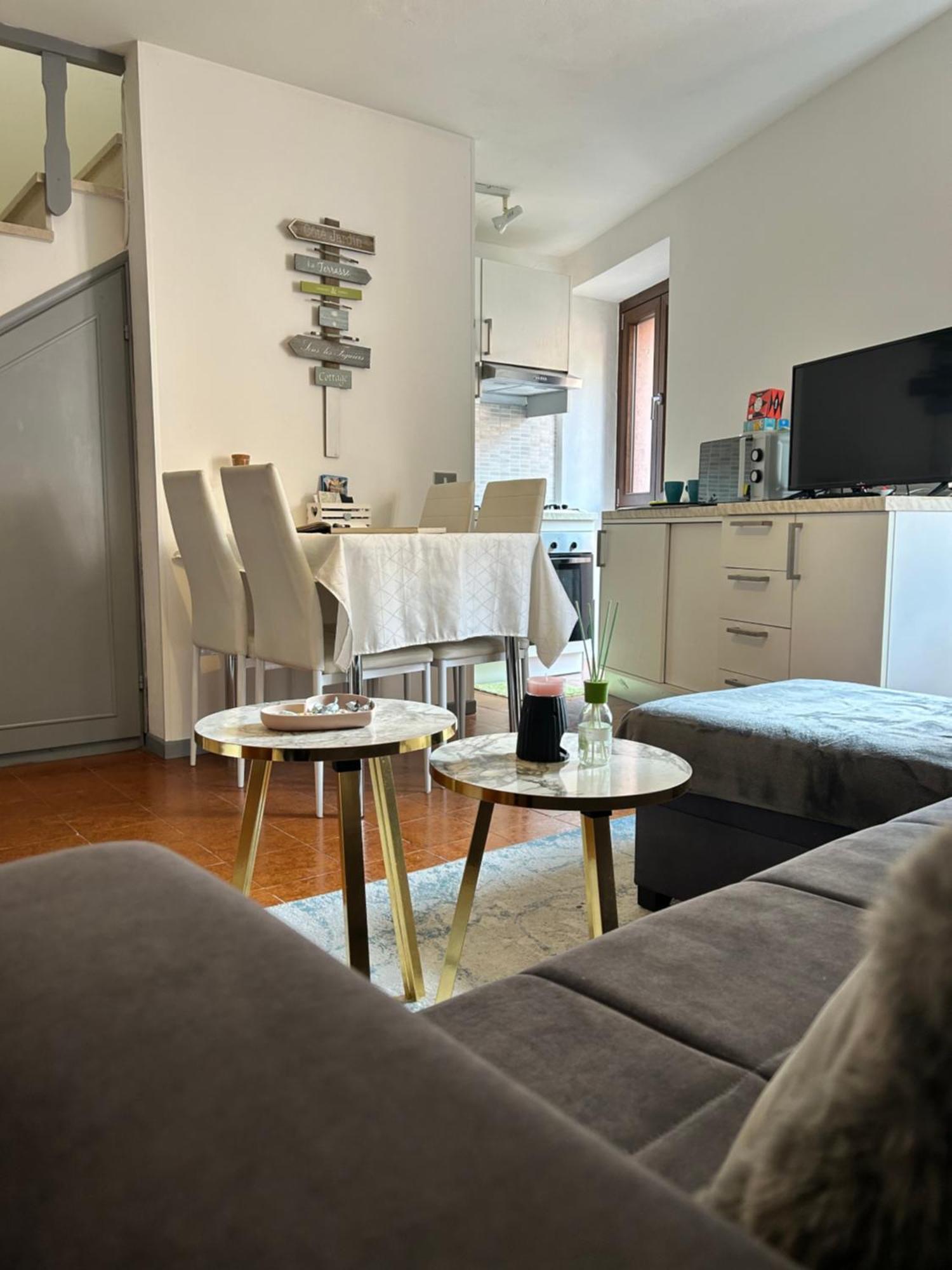 Tua Duplex Apartment Salo Exterior photo